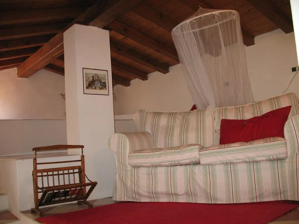 B&B A Casa Di Andrea Mantova Apartment