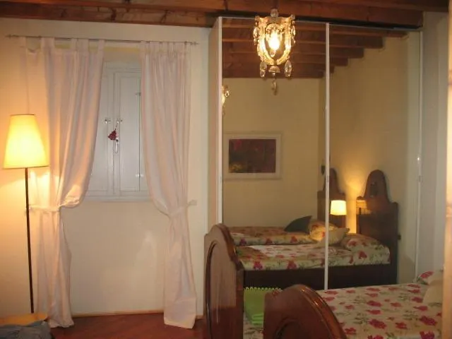 Apartment B&B A Casa Di Andrea Mantova