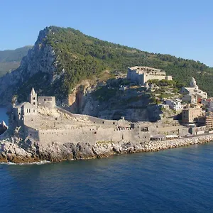 casa-verde-lerici.hotelitalianriviera.com/