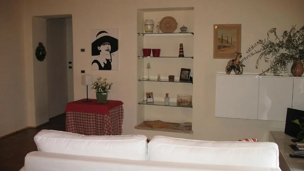 Apartment B&B A Casa Di Andrea Mantova